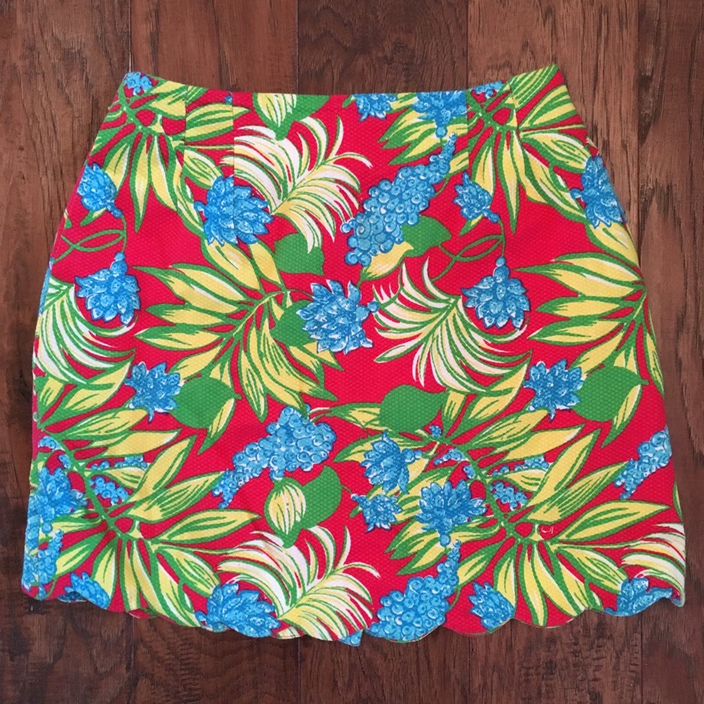 EUC/ Lilly Pulitzer White Label Red Hawaiian Skirt